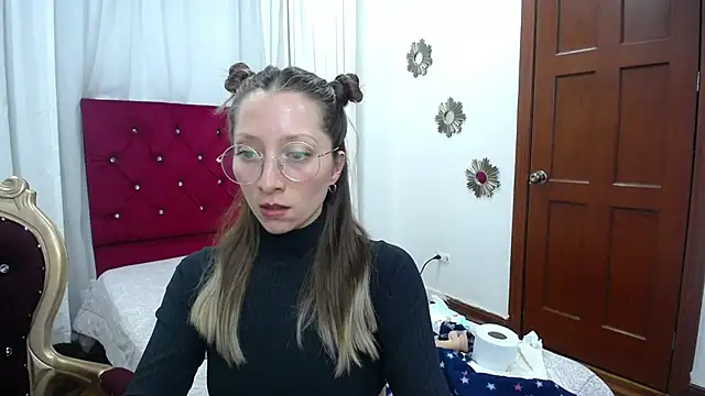 Carlin Diaz online show from 9, 3, 2025