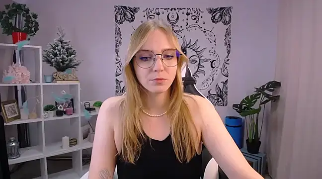 VeronicaAndersen online show from 3, 2, 2025