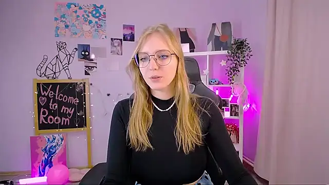 VeronicaAndersen online show from 19, 2, 2025