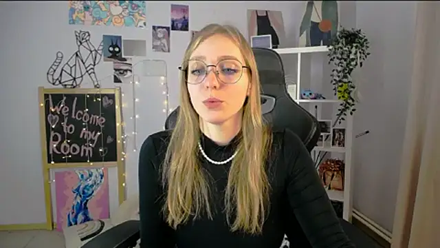 VeronicaAndersen online show from 16, 3, 2025