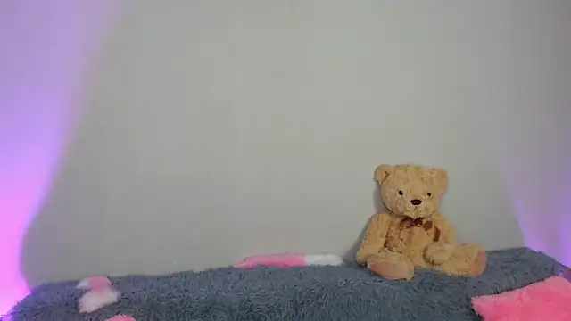 Snapshot of EvaBalmer chatting on 20, 9, 2025 EvaBalmer online show from 20, 9, 2025