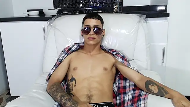 Snapshot of JhoanLeandro chatting on 31, 1, 2025 JhoanLeandro online show from 31, 1, 2025