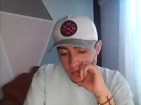 Snapshot of daimon_king05 chatting on 26, 2, 2025 daimon king05 online show from 26, 2, 2025