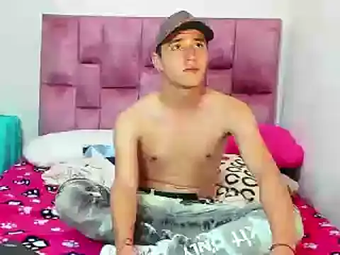 Snapshot of daimon_king05 chatting on 14, 3, 2025 daimon king05 online show from 14, 3, 2025