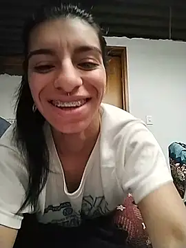 Snapshot of Ariell_Kieran chatting on 23, 7, 2026 Ariell Kieran online show from 23, 7, 2026