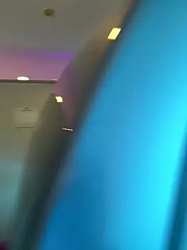 Snapshot of Lars-Lola chatting on 9, 3, 2025 Lars-Lola online show from 9, 3, 2025