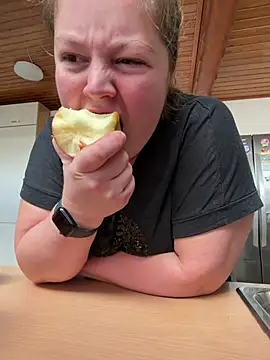 Lars-Lola online show from 21, 2, 2026