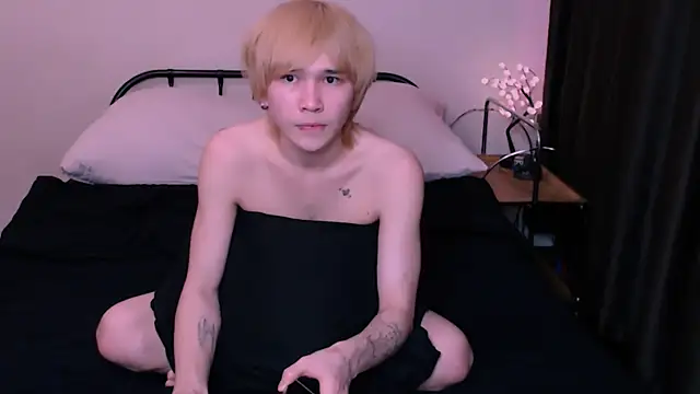 Snapshot of rennnuts chatting on 18, 2, 2026 rennnuts online show from 18, 2, 2026