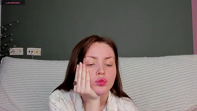 Snapshot of Lora_Rosee chatting on 6, 2, 2025 Lora Rosee online show from 6, 2, 2025