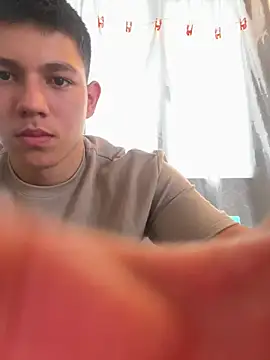 Snapshot of JamesCr_ chatting on 19, 2, 2025 JamesCr online show from 19, 2, 2025