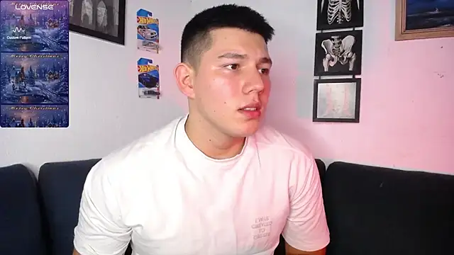 JamesCr  online show from 22, 12, 2025