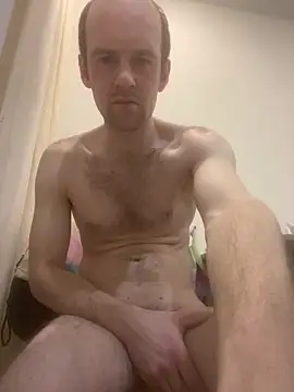 LynnAhNight online show from 7, 1, 2026