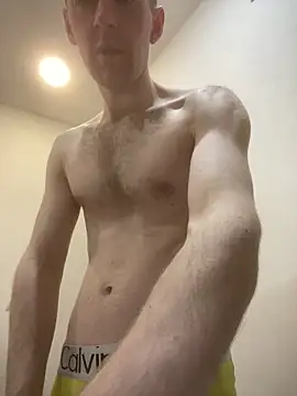 LynnAhNight online show from 24, 4, 2026