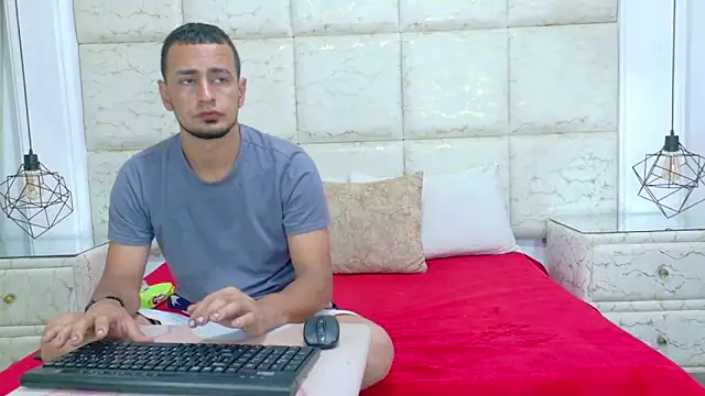 ThaliaANDNicholas online show from 4, 3, 2025