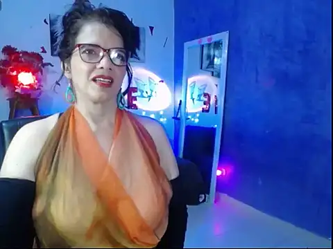 Snapshot of sarasmith3 chatting on 28, 2, 2025 sarasmith3 online show from 28, 2, 2025