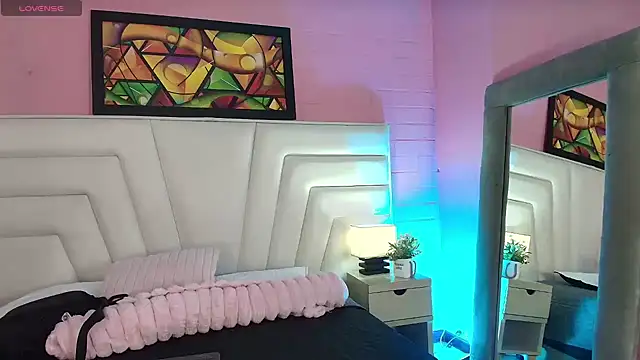 PepperTwink online show from 11, 3, 2026