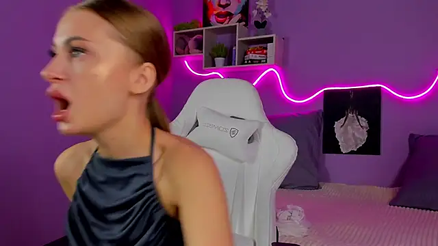 AnitaLamb online show from 26, 2, 2025