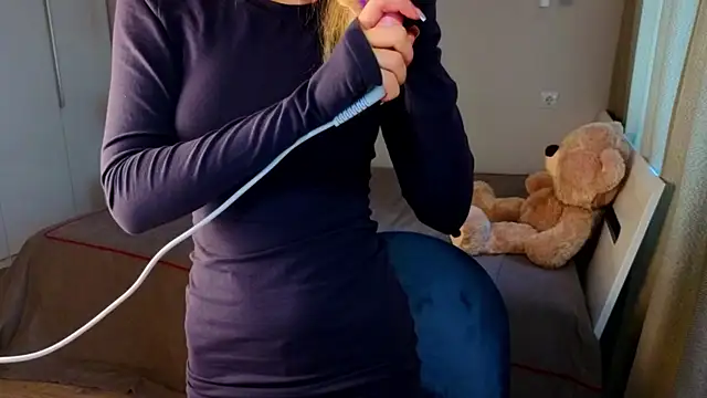 AnitaLamb online show from 22, 9, 2025