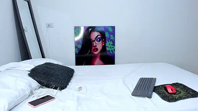 Snapshot of andrea_cherryy chatting on 13, 9, 2025 andrea cherryy online show from 13, 9, 2025