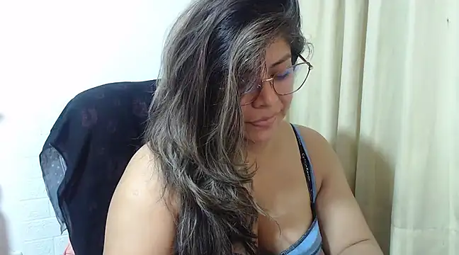 Snapshot of KatteAngelLat chatting on 10, 3, 2025 KatteAngelLat online show from 10, 3, 2025