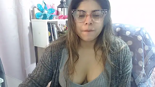 Snapshot of KatteAngelLat chatting on 30, 9, 2025 KatteAngelLat online show from 30, 9, 2025
