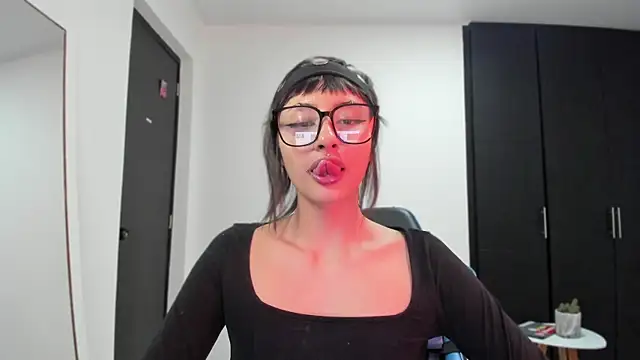 Snapshot of ggor4w33 chatting on 3, 10, 2025 ggor4w33 online show from 3, 10, 2025