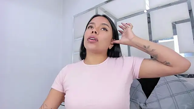 Snapshot of ZoeWan69 chatting on 19, 1, 2026 ZoeWan69 online show from 19, 1, 2026