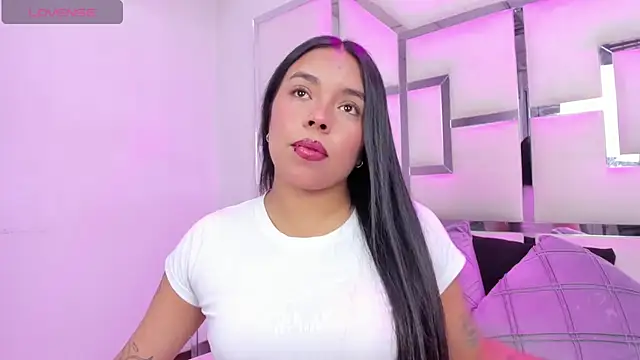 Snapshot of ZoeWan69 chatting on 18, 2, 2026 ZoeWan69 online show from 18, 2, 2026