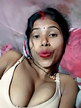 Snapshot of Miss_triha chatting on 13, 2, 2025 Miss triha online show from 13, 2, 2025