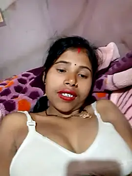 Snapshot of Miss_triha chatting on 18, 2, 2025 Miss triha online show from 18, 2, 2025