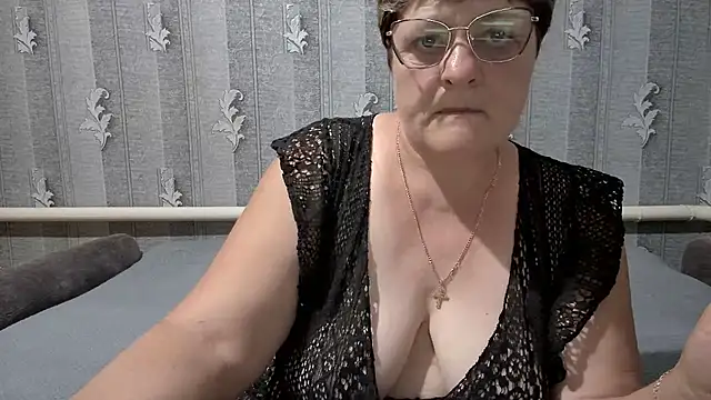 Snapshot of ElzaJewel chatting on 24, 5, 2026 ElzaJewel online show from 24, 5, 2026