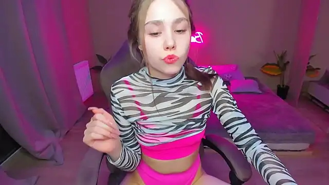 YourMegan online show from 1, 3, 2025