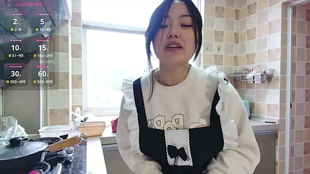 nanaliu6 online show from 19, 3, 2025