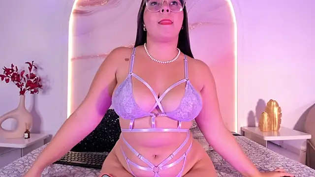 Snapshot of Sofii_Lopezz chatting on 5, 2, 2025 Sofii Lopezz online show from 5, 2, 2025