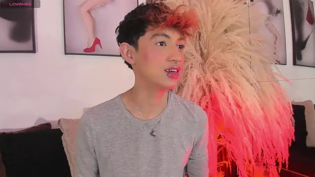 Snapshot of Allen_Starck chatting on 11, 11, 2025 Allen Starck online show from 11, 11, 2025