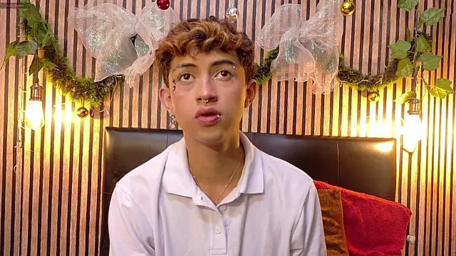 Snapshot of Allen_Starck chatting on 4, 12, 2025 Allen Starck online show from 4, 12, 2025