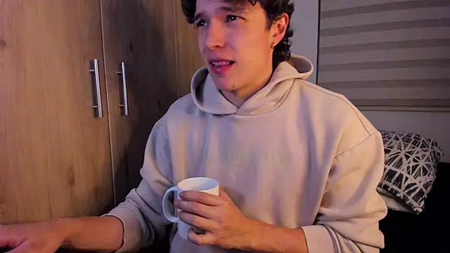 Mastrangelo xxx online show from 29, 10, 2025