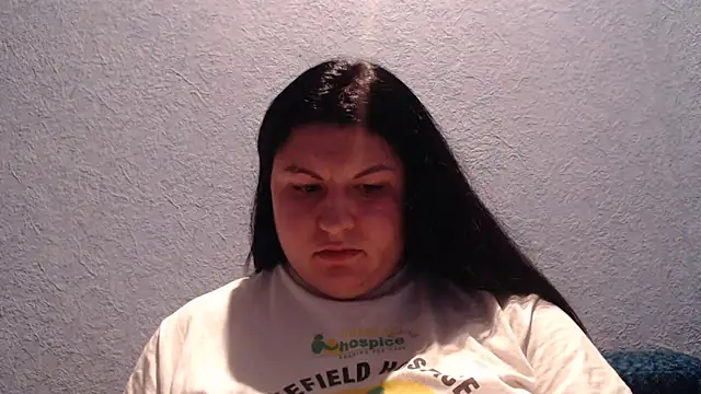 KiraSwee online show from 17, 12, 2025