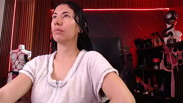 XiaQueen online show from 25, 9, 2025