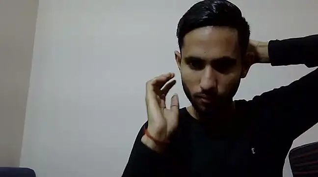 Queen Couple online show from 1, 3, 2025