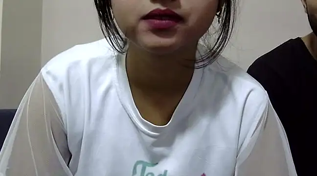 Queen Couple online show from 2, 3, 2025