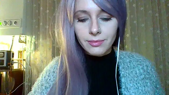 LuminousLady online show from 17, 2, 2025