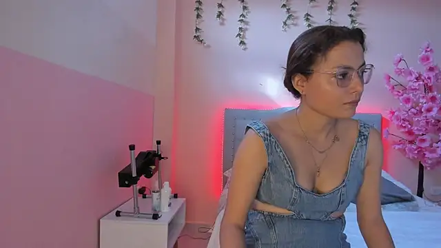 littletammy4u  online show from 3, 10, 2025