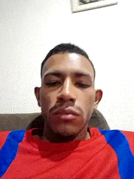 Mineirinho043 online show from 3, 3, 2025