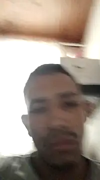 Mineirinho043 online show from 5, 3, 2025