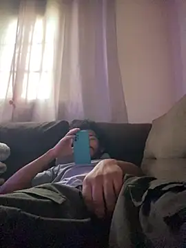 Mineirinho043 online show from 5, 11, 2025