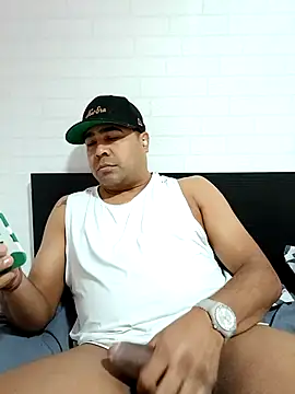 Snapshot of xhoco14 chatting on 25, 2, 2025 xhoco14 online show from 25, 2, 2025