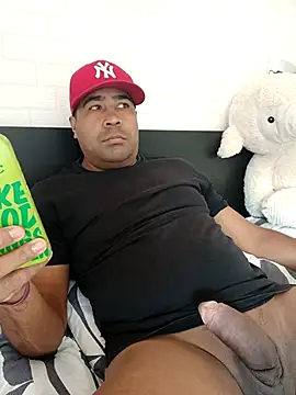 Snapshot of xhoco14 chatting on 26, 9, 2025 xhoco14 online show from 26, 9, 2025