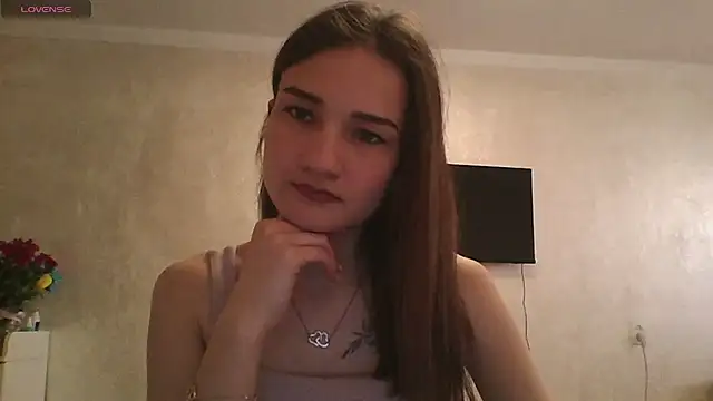 Snapshot of RoyalDessertt chatting on 11, 3, 2025 RoyalDessertt online show from 11, 3, 2025