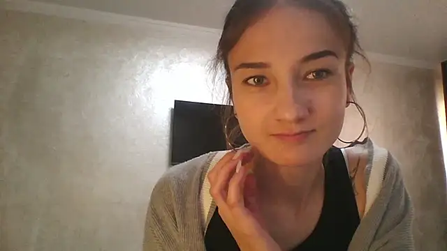 Snapshot of RoyalDessertt chatting on 17, 9, 2025 RoyalDessertt online show from 17, 9, 2025